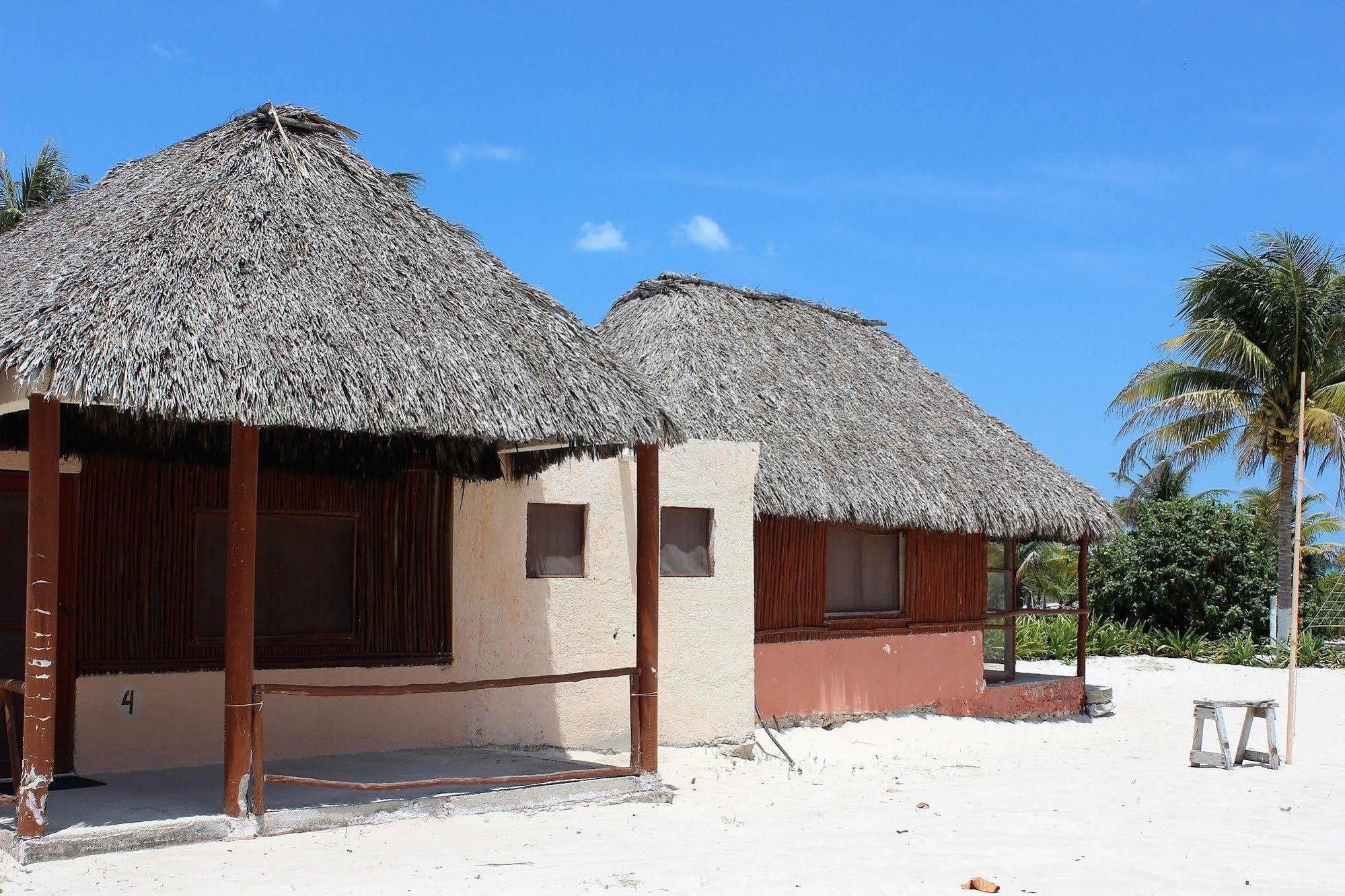Cabanas El Cuyo Esterno foto